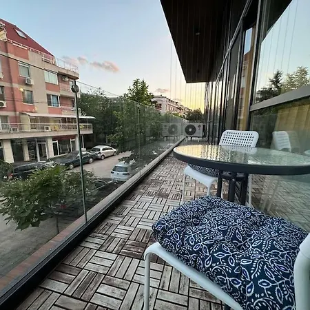 Modern Vitosha Maisonette 아파트 *