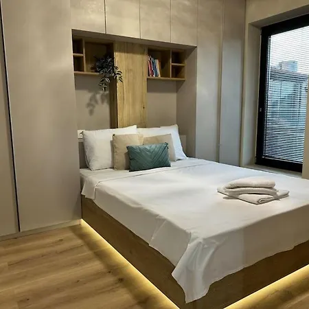 Modern Vitosha Maisonette With Garage شقة